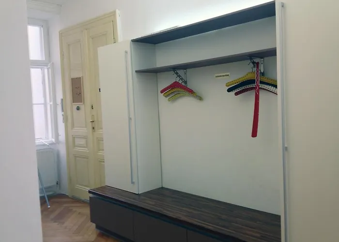 דירה Big Vintage Style Flat Near Schoenbrunn *